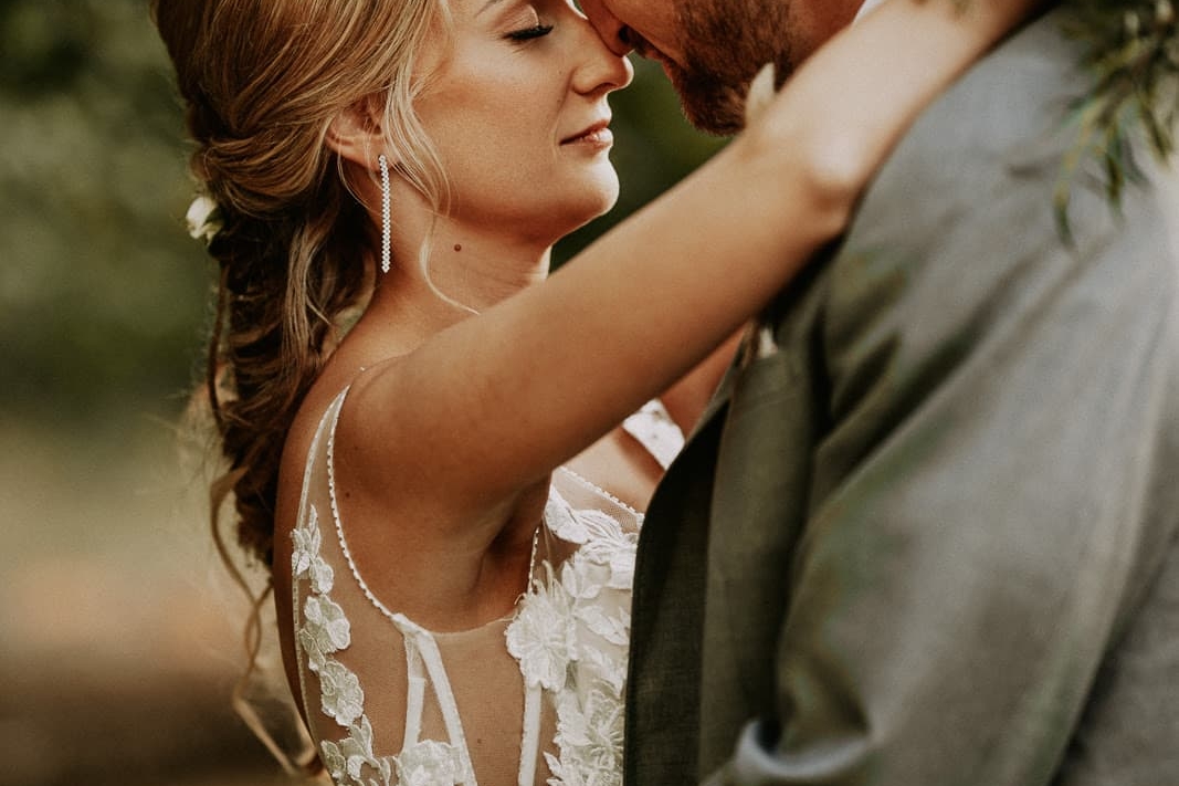 Photographe mariage couple doux